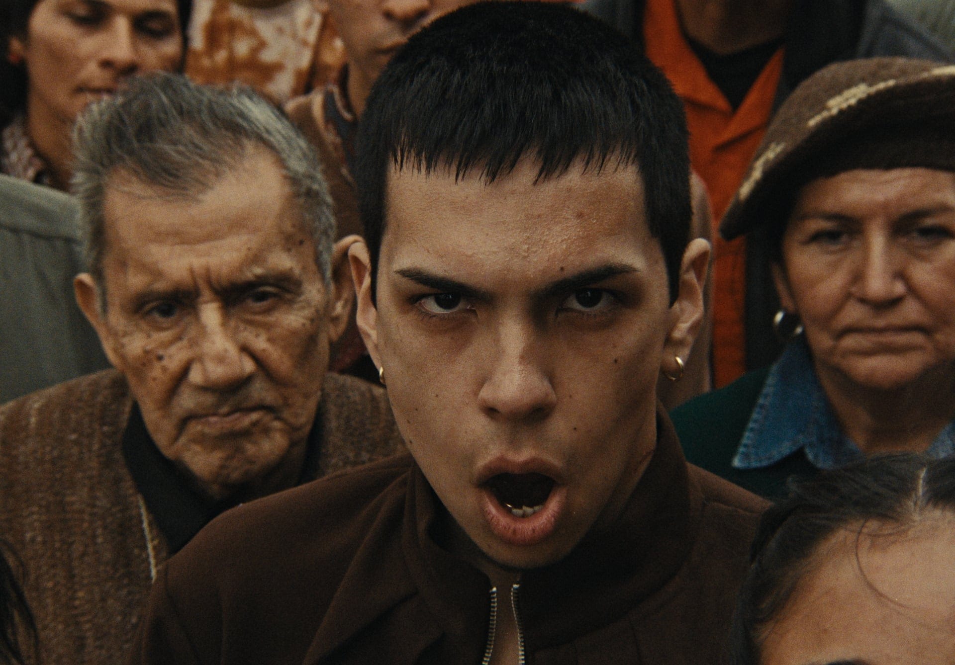 Milo J — Niño — colour grade still
